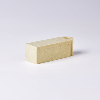 【青田石 新鉱 瓦纽】 1.5x1.5x5cm 産地厳選 書道 篆刻 雅号印 落款印 印材 押印 「彫りやすく初心者でも扱いやすい」 仮名 中字 大字仮名 半紙細字 中字作品