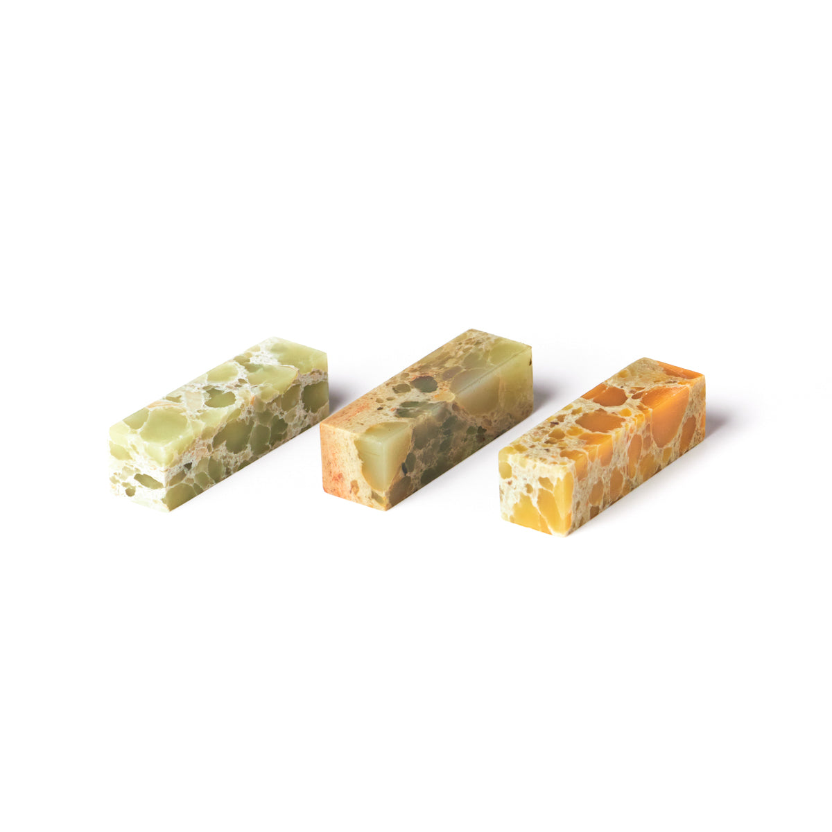 Aota Grape 1.5x1.5x5cm (Set of 3)