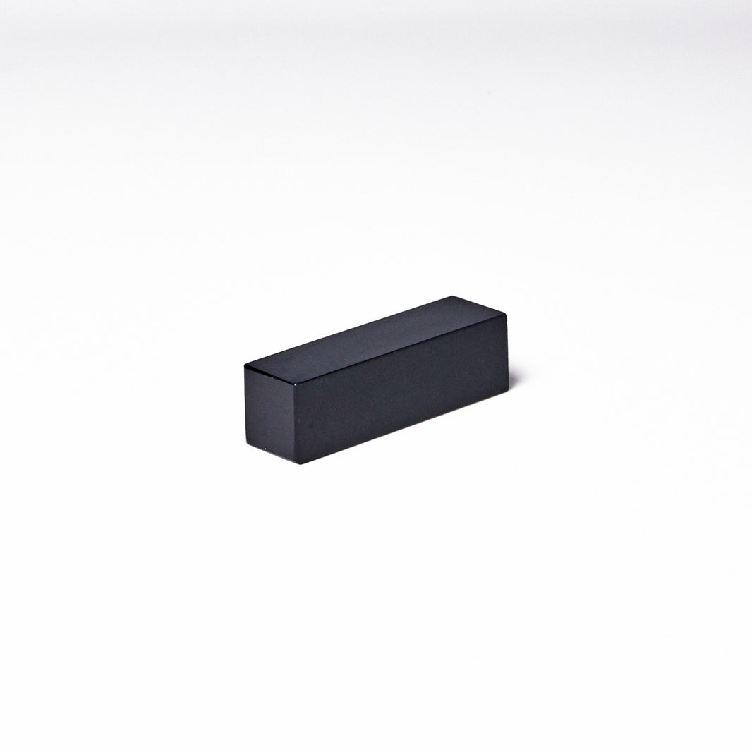 Liao frozen stone 1.5x1.5x5cm