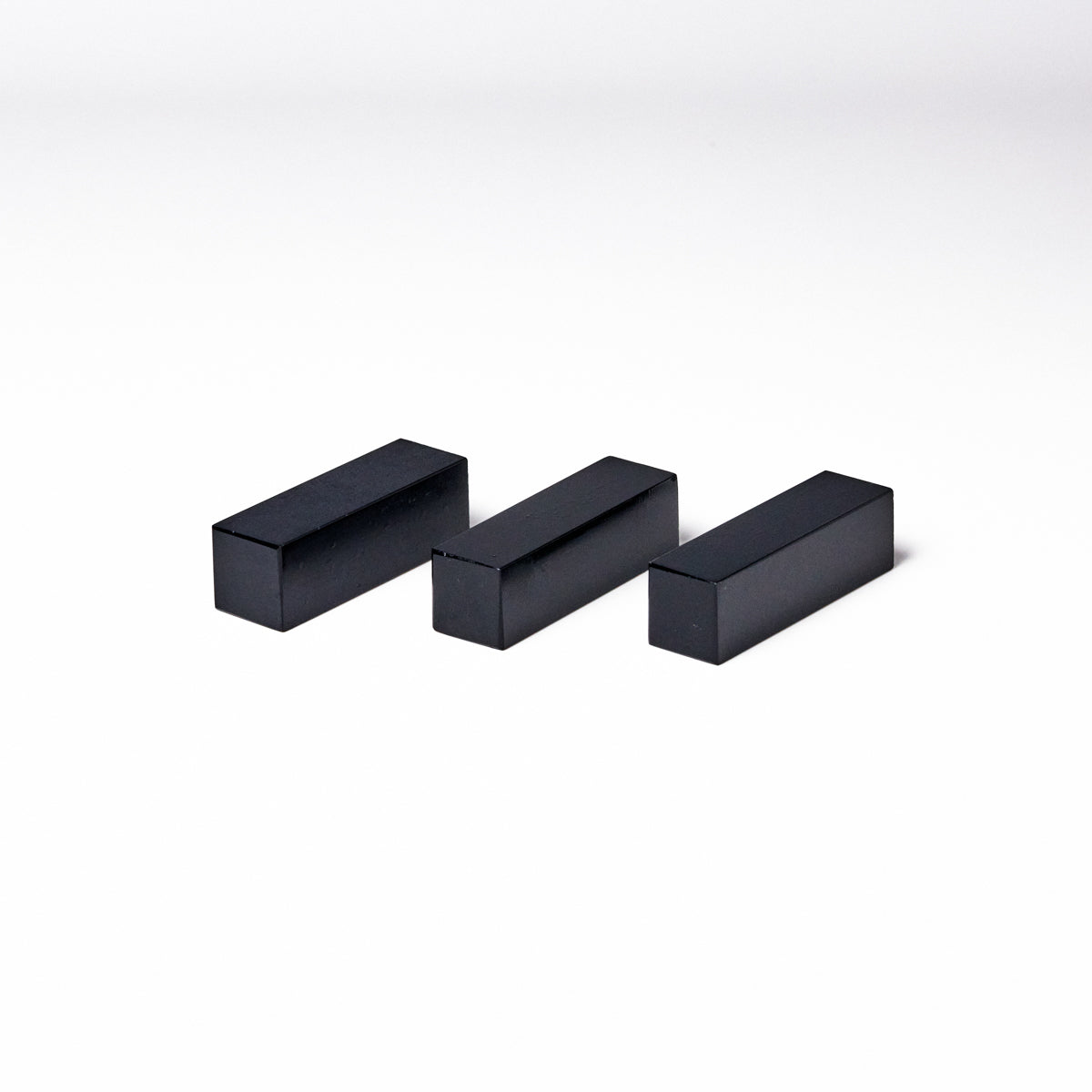 Liao Frost Stone 1.5x1.5x5cm (Set of 3)