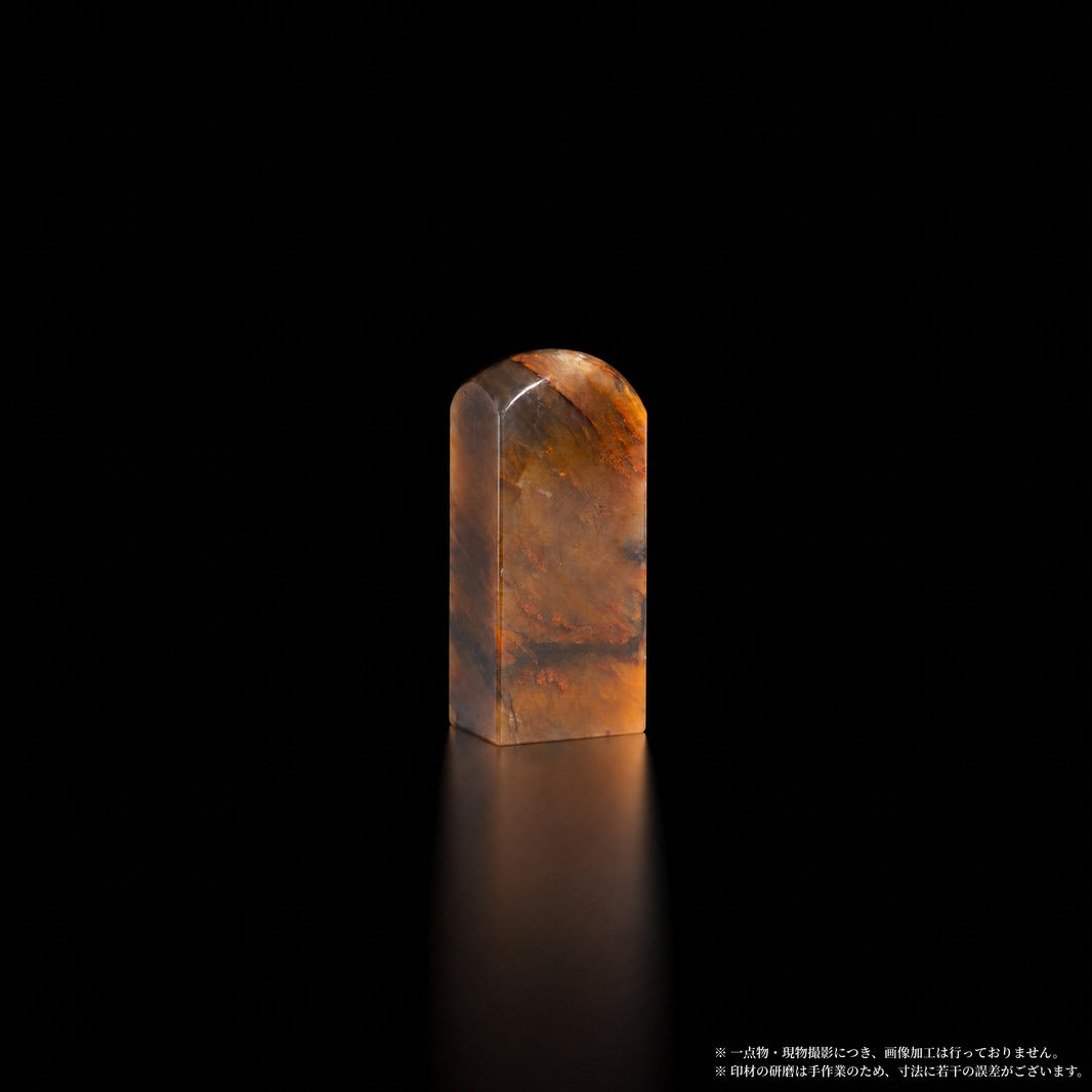 巴林石 凍石 蜜糖透光 1.75×2.3×5.5cm 別角度