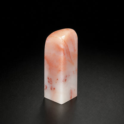【逸品印材】巴林石 白玉紅芙蓉凍石 サイズ：25x25x70mm 篆刻 印材 巴林石 印石 てんこく 材料 天然 石 楽しい 手彫り