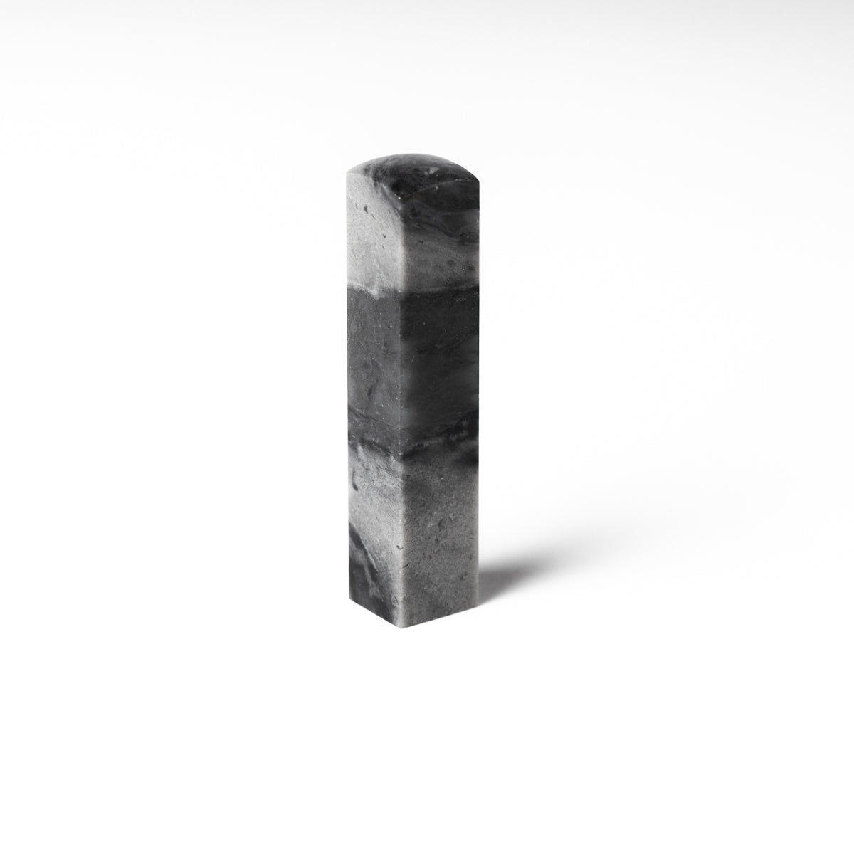 Ink jade frozen stone 1x1x5cm