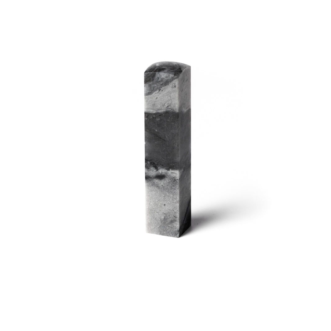 Ink jade frozen stone 1x1x5cm