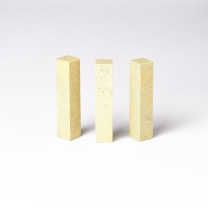 【青田石 新鉱】1x1x5cm（三点セット）産地厳選 書道 篆刻 雅号印 落款印 印材 押印 「彫りやすく初心者でも扱いやすい」 仮名 中字 大字仮名 半紙細字 中字作品