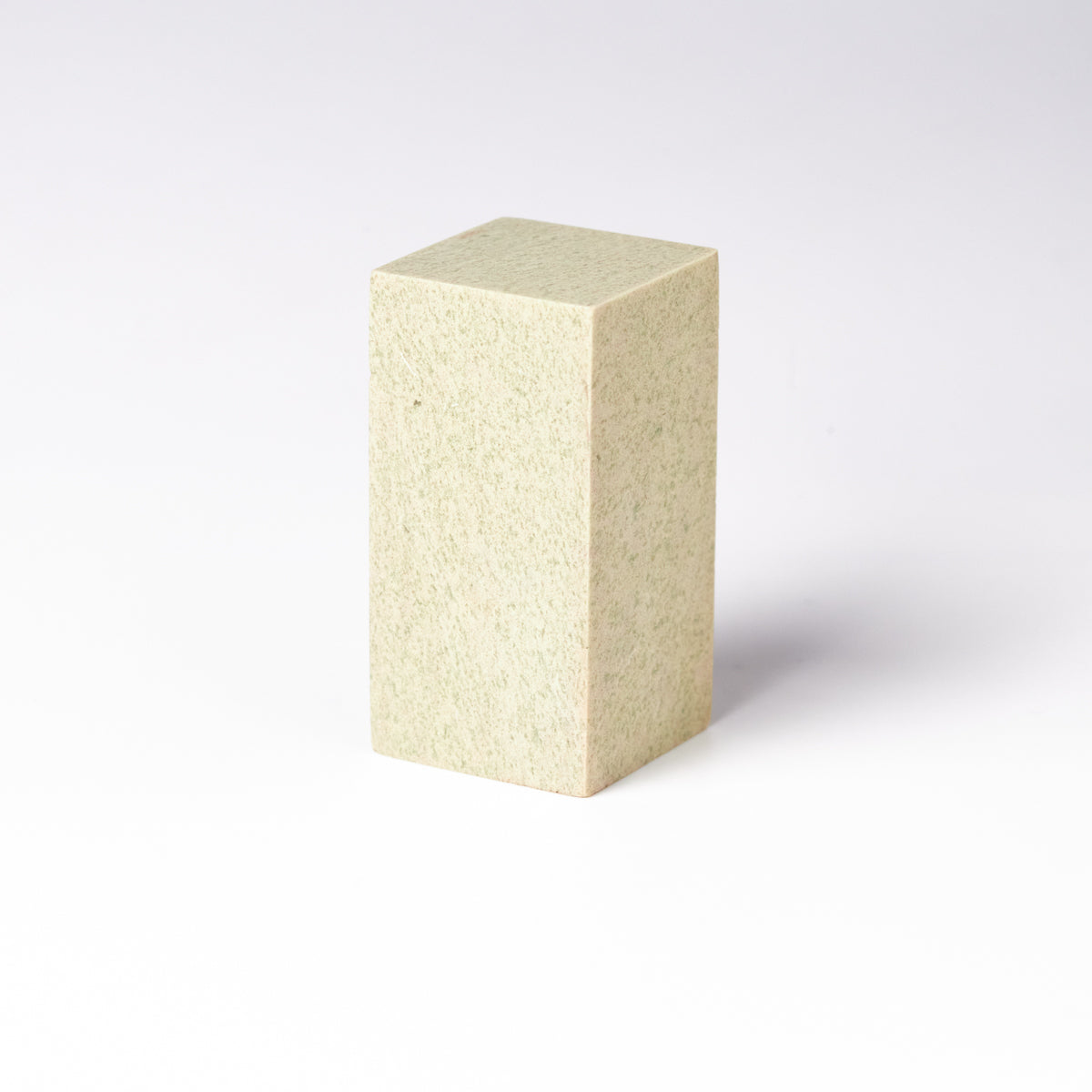 【青田石 新鉱】2.5x2.5x5cm 産地厳選 書道 篆刻 雅号印 落款印 印材 押印 「彫りやすく初心者でも扱いやすい」 仮名 中字 大字仮名 半紙細字 中字作品