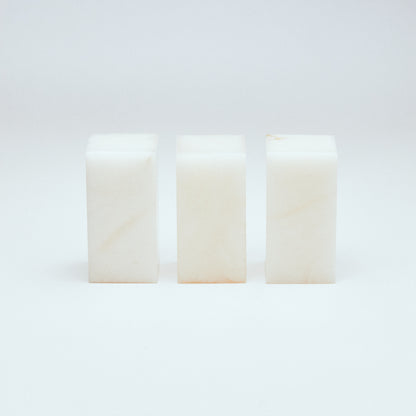 【崑崙石 ライチ凍】2.5x2.5x5cm（三点セット） 産地厳選 書 篆刻 印材 ソープストーン スタンプブランク 天然石シール ワックススタンプ ジュエリー作り 彫刻 研磨 使用が簡単