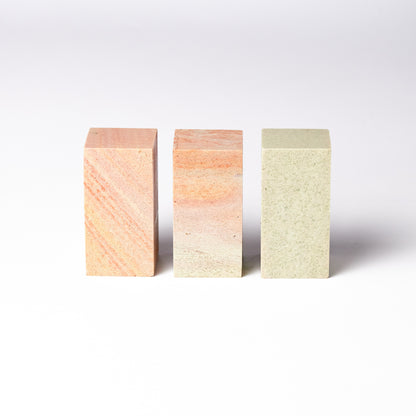 【青田石 新鉱】2.5x2.5x5cm（三点セット）産地厳選 書道 篆刻 雅号印 落款印 印材 押印 「彫りやすく初心者でも扱いやすい」 仮名 中字 大字仮名 半紙細字 中字作品