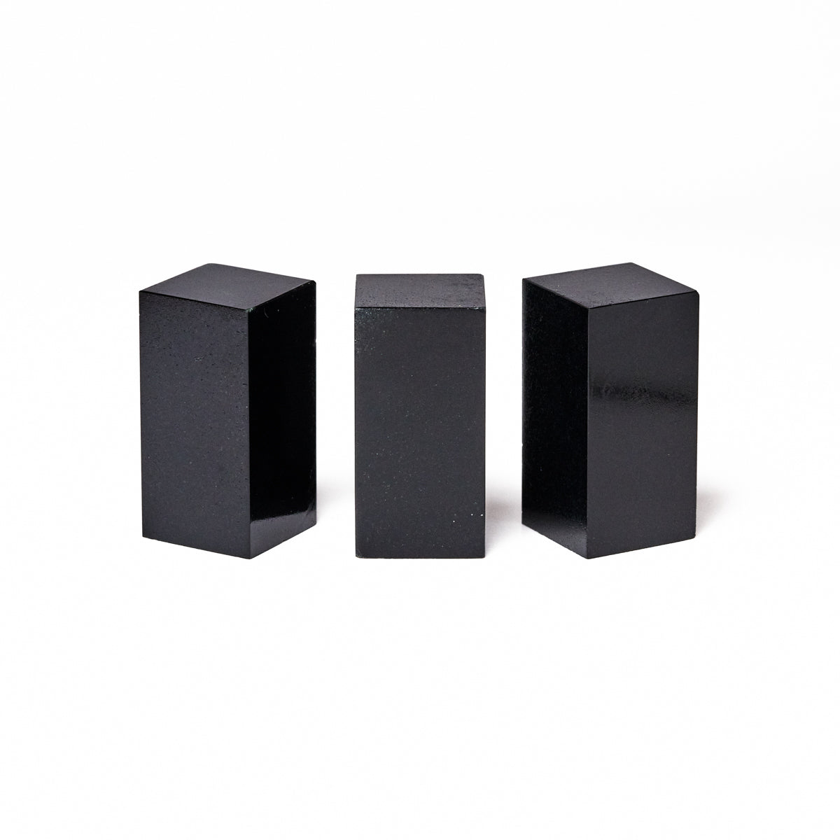 Liao Frost Stone 2.5x2.5x5cm (Set of 3)