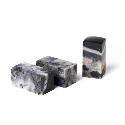 【昌化石 】2.5x2.5x5cm（三点セット） 昌化石水墨凍 産地厳選 中国四大名石 水墨画 書 書法 篆刻 印材 高級 美しい 侘び寂び おすすめ商品
