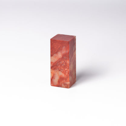 【朱砂紅凍石】2x2x5cm 産地厳選 書 書法 篆刻 印材 インド原産の近年採れだした彫りやすい石材です。石質は「寿山石」にも似た彫り味と外観をしています。
