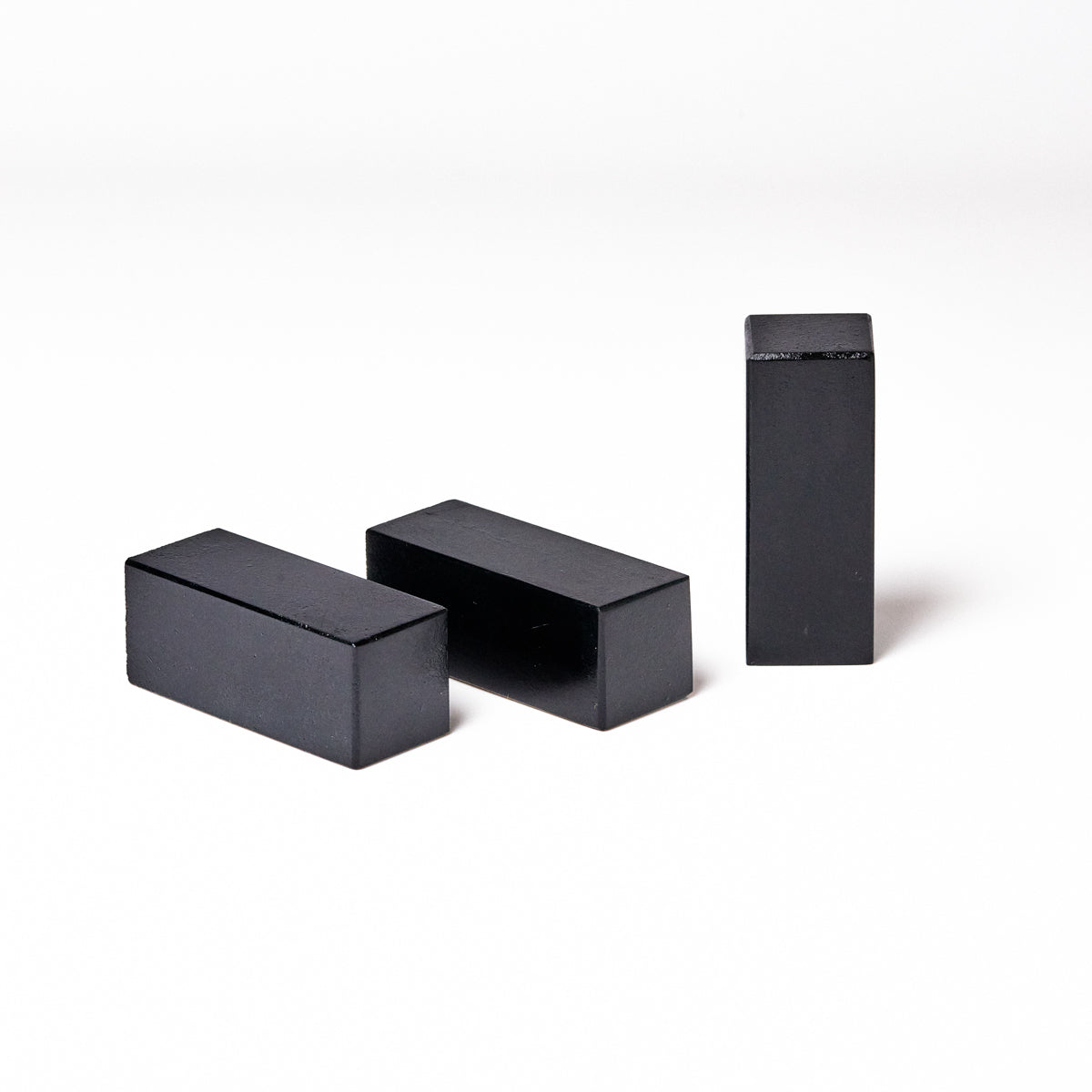 Liao Frost Stone 2x2x5cm (set of 3)