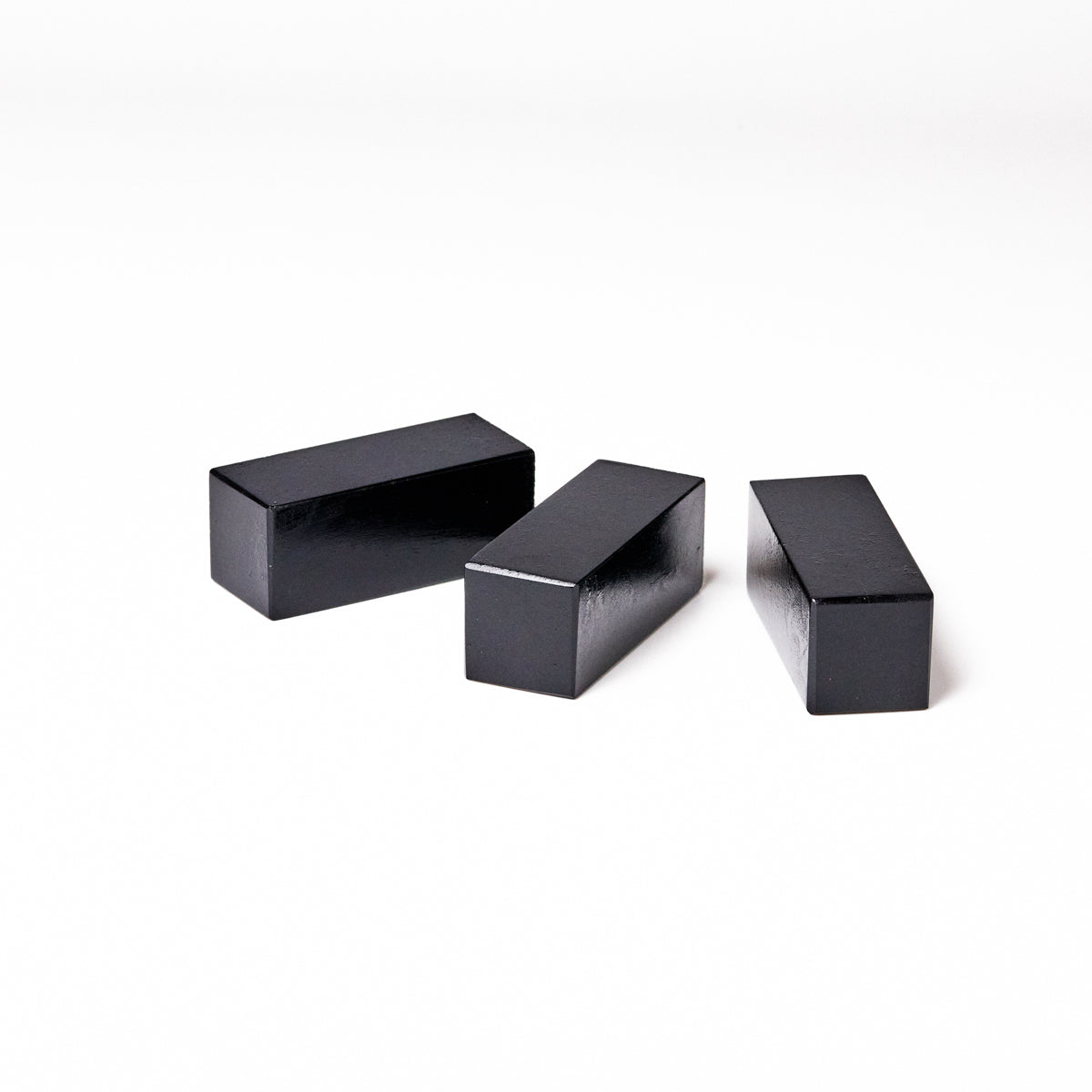 Liao Frost Stone 2x2x5cm (set of 3)