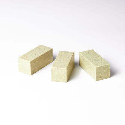 【青田石 新鉱】2x2x5cm（三点セット） 産地厳選 書道 篆刻 雅号印 落款印 印材 押印 「彫りやすく初心者でも扱いやすい」 仮名 中字 大字仮名 半紙細字 中字作品
