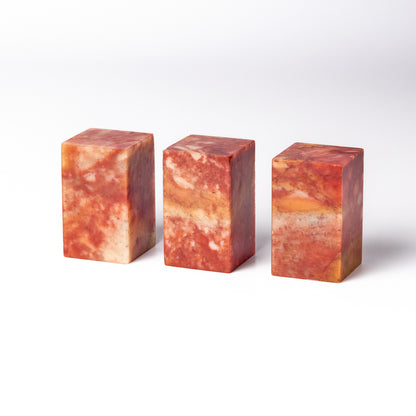 【朱砂紅凍石】 3x3x5cm（三点セット） 産地厳選 書 書法 篆刻 印材 インド原産の近年採れだした彫りやすい石材です。石質は「寿山石」にも似た彫り味と外観をしています。