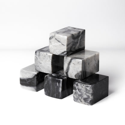 Ink jade frozen stone 3x3x5cm