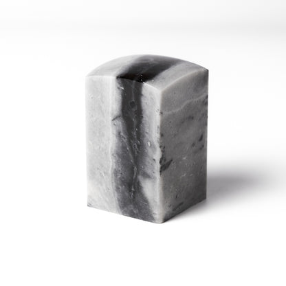 Ink jade frozen stone 3x3x5cm