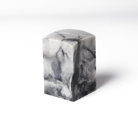 Ink jade frozen stone 3x3x5cm