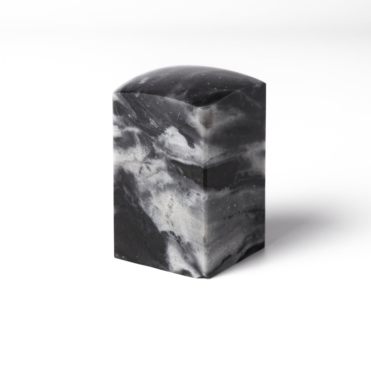 墨玉凍石 3x3x5cm