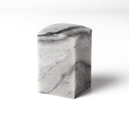 Ink jade frozen stone 3x3x5cm
