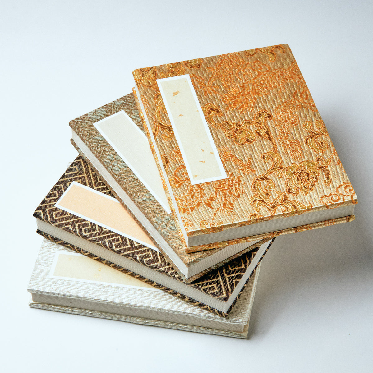 Seal book, made in Jing County, Anhui Province, stamp paper, used paper, seal carving [black and gold round pattern]