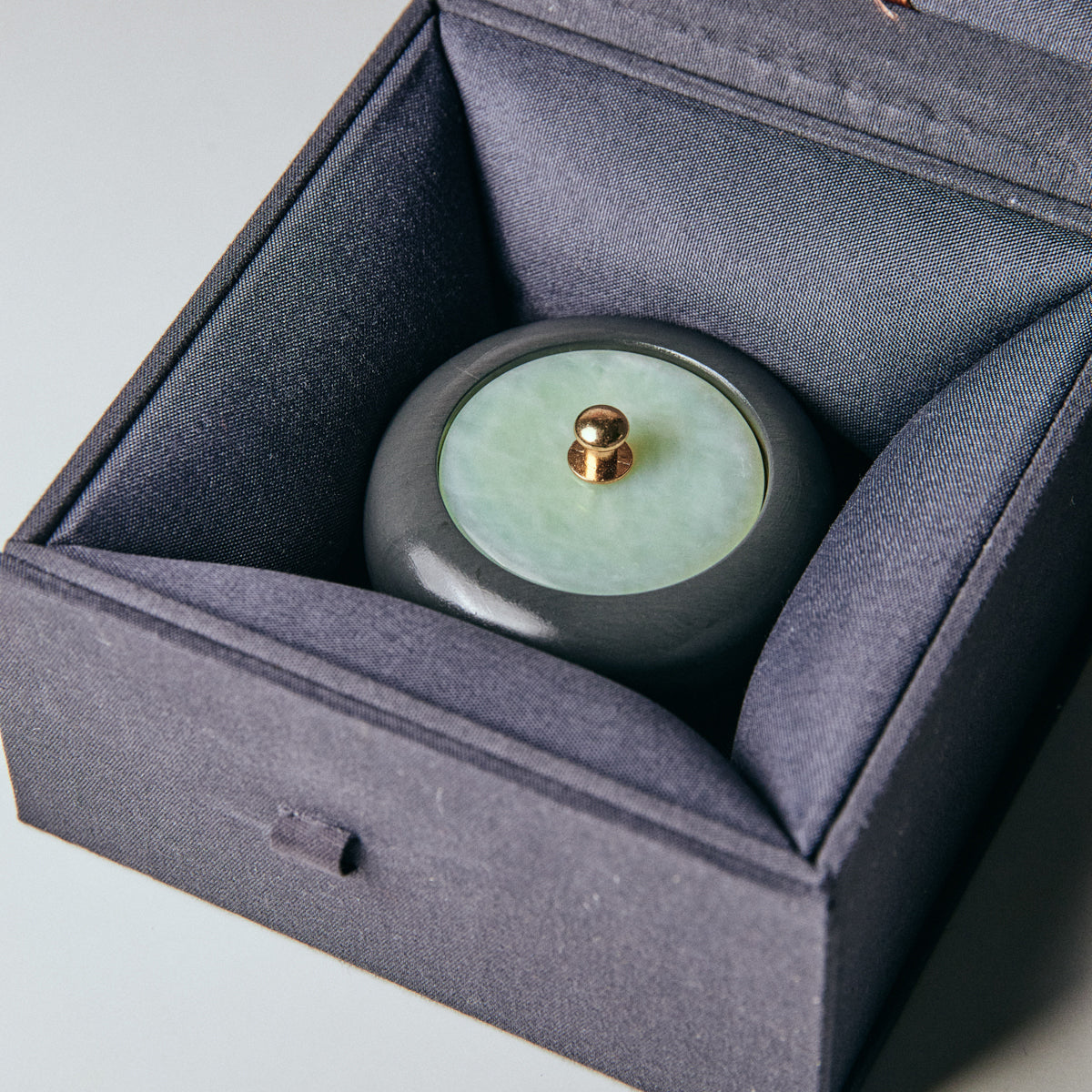 歙砚 小楷硯（楕円）  ケース付き