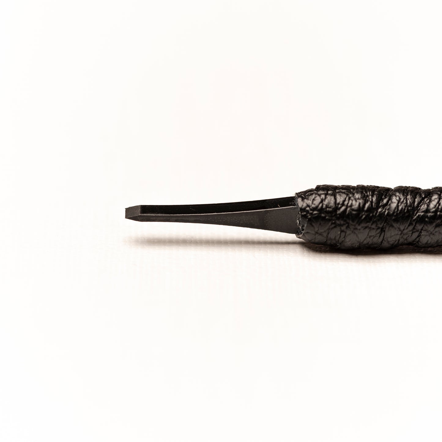 篆刻刀 印刀 角型 革巻き 両刃  双曲面 6mm タングステン鋼製 職人手作り