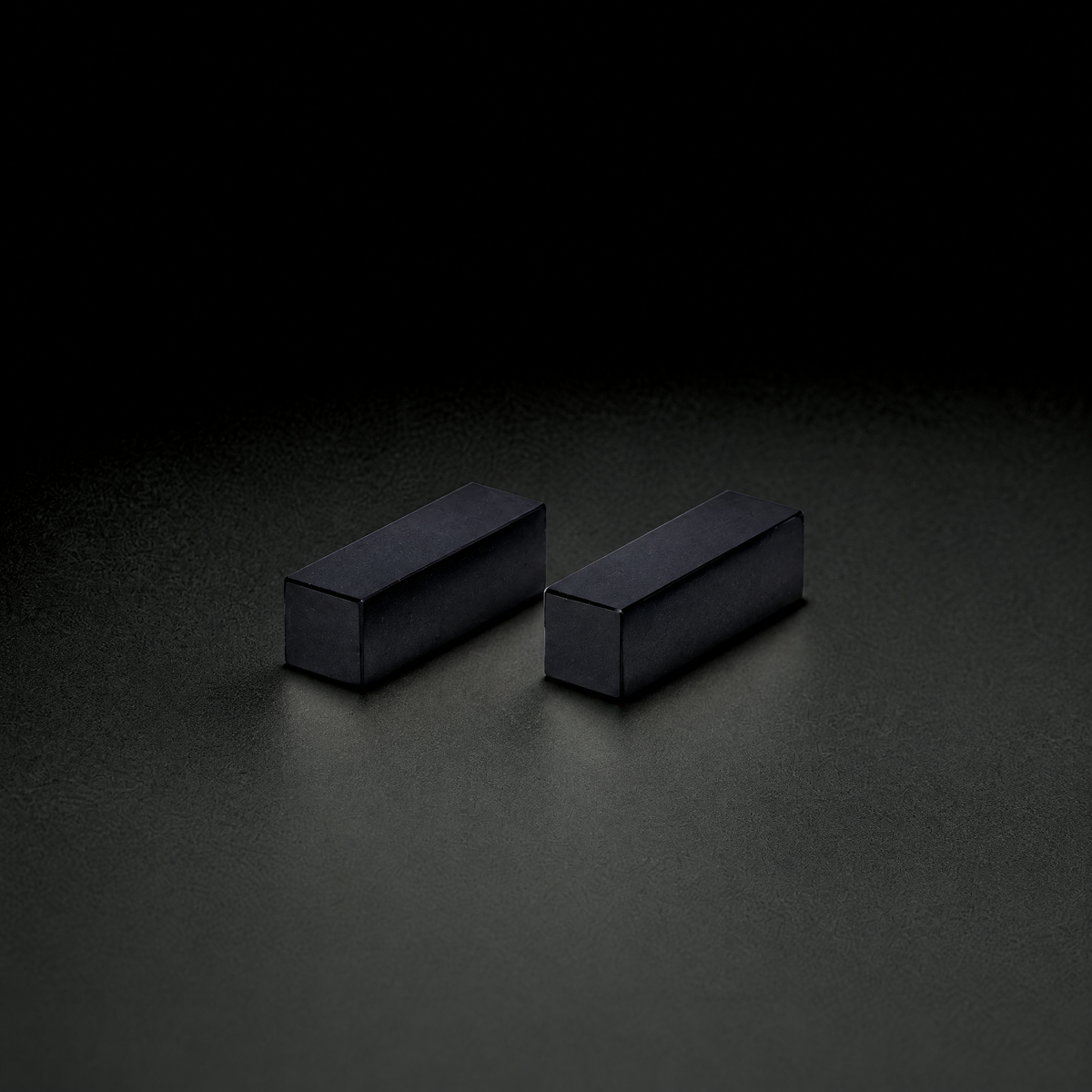 黒精石 1.5x1.5x5cm 二点セット 篆刻印材