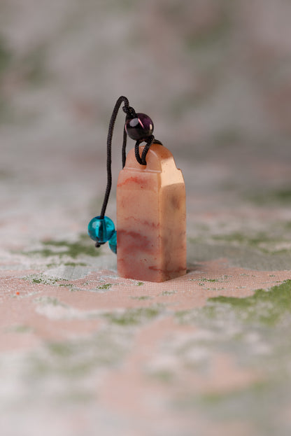 【一点物】寿山石 芙蓉 サイズ：12x11x30mm 篆刻 印材 寿山石 印石 てんこく 材料 天然 石 楽しい 手彫り QS-001