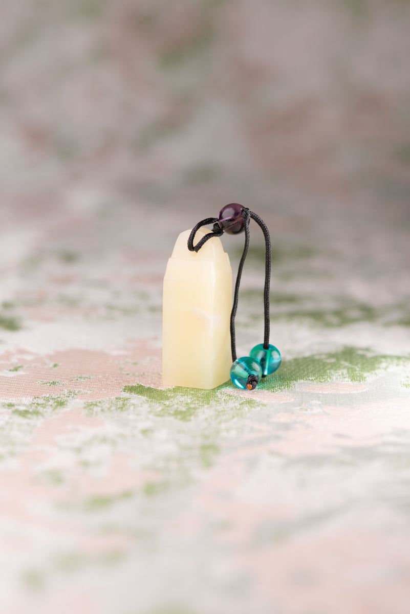 一点物】寿山石 芙蓉 サイズ：10x10x28mm 篆刻 印材 寿山石 印石