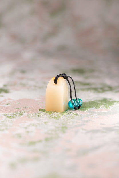 【一点物】寿山石 芙蓉 サイズ：12x12x23mm 篆刻 印材 寿山石 印石 てんこく 材料 天然 石 楽しい 手彫り QS-014