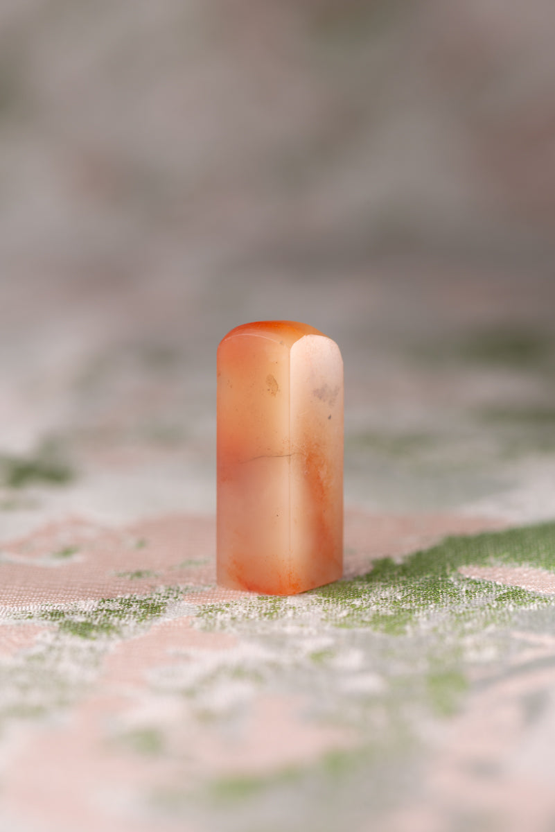 【一点物】寿山石 芙蓉 サイズ：10x10x28mm 篆刻 印材 寿山石 印石 てんこく 材料 天然 石 楽しい 手彫り QS-024
